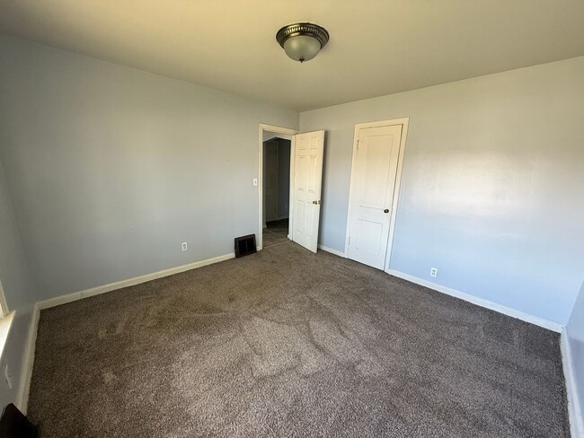 Building Photo - Single Family Home-Northwest School District