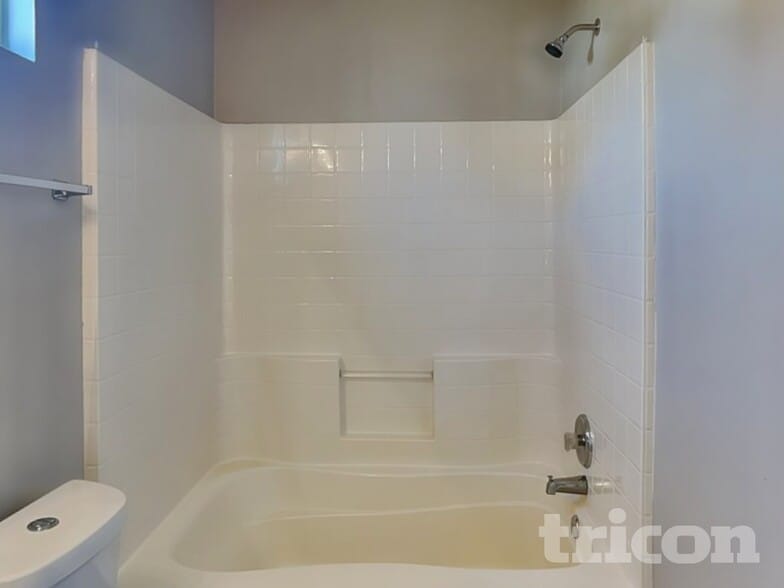 Building Photo - 175 Meadowridge Dr