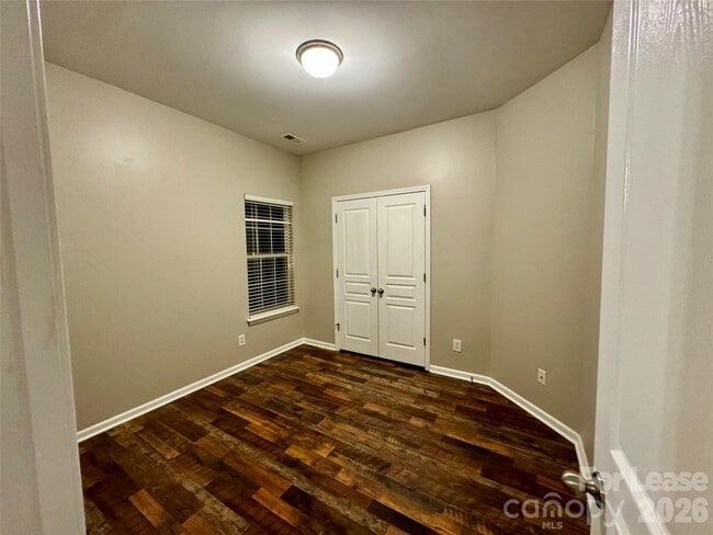 Building Photo - 8734 Arrowhead Pl Ln