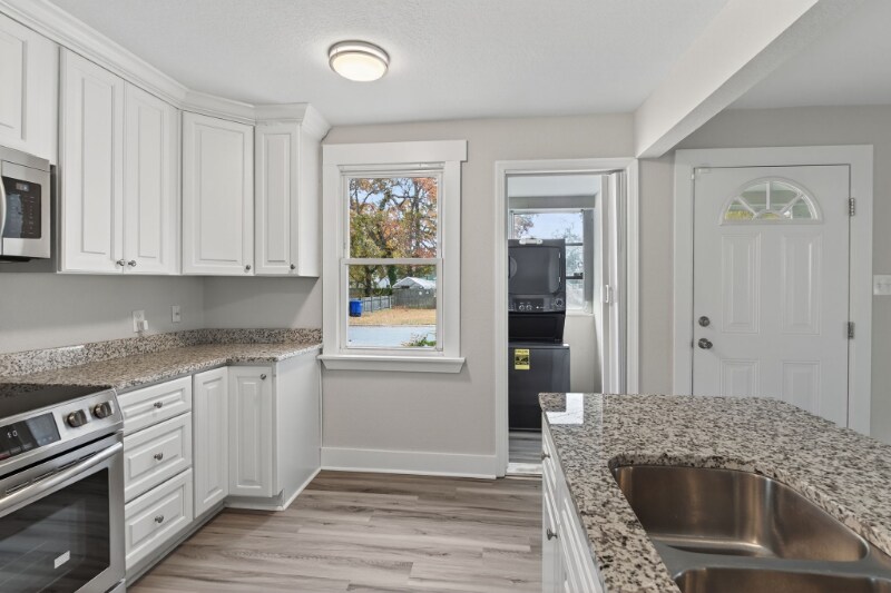 Building Photo - 3517 Brighton St