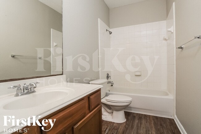 Building Photo - 12911 Pine Meadows St