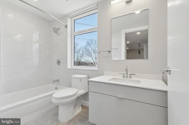 Building Photo - 3449 Scotts Ln