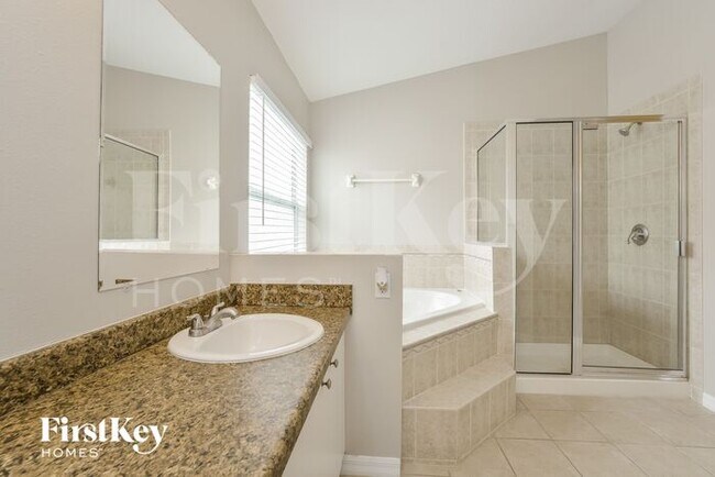 Building Photo - 699 Shawsbury Way