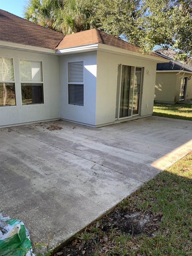 Building Photo - 100 Camden Cay Dr