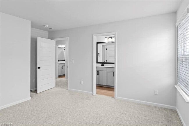 Building Photo - 7260 Huntgate Dr