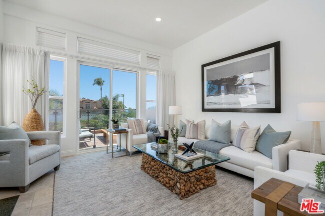 Building Photo - 6436 Lunita Rd