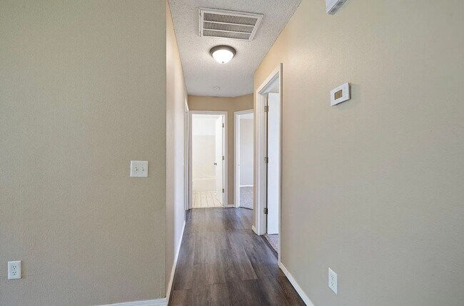 Building Photo - 3826 S Lexus Ave