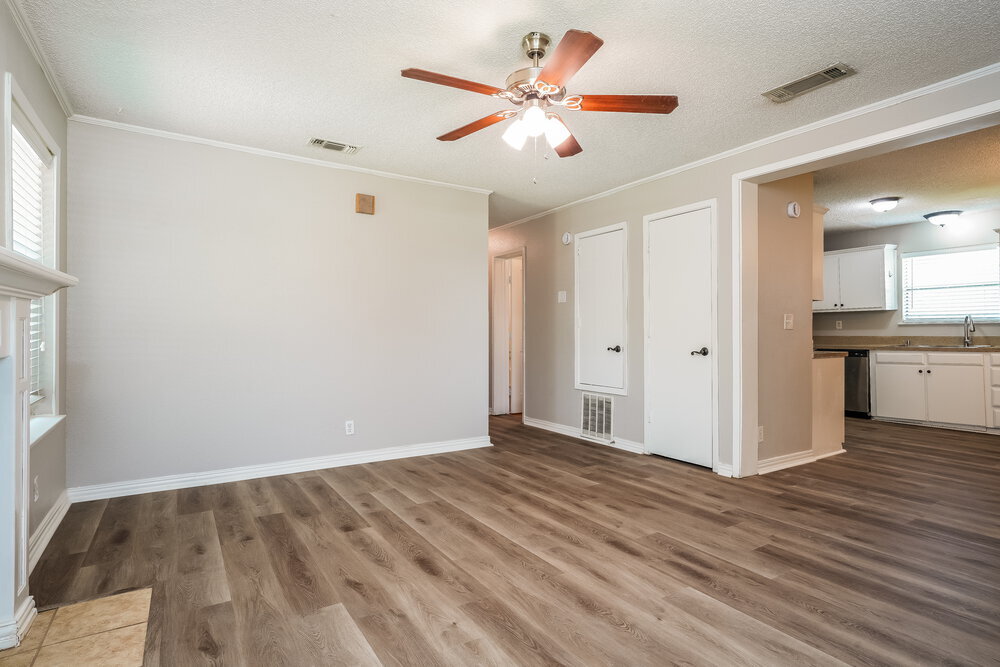 Building Photo - 505 Plainview Dr