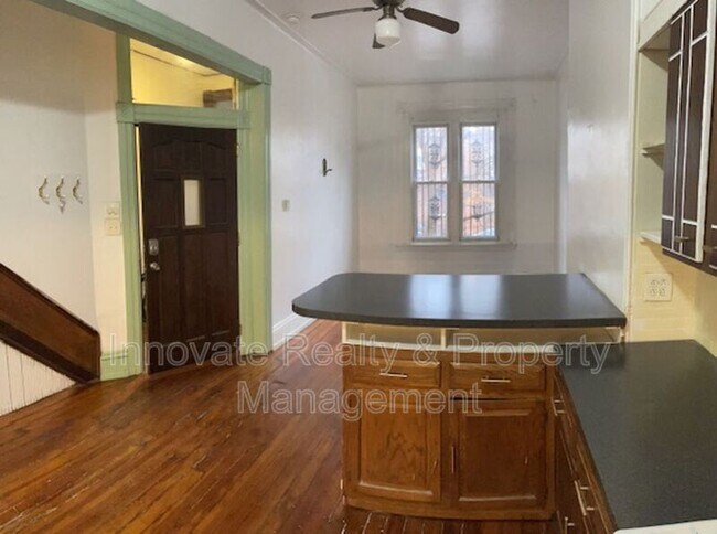 Building Photo - 4416 Locust Ave