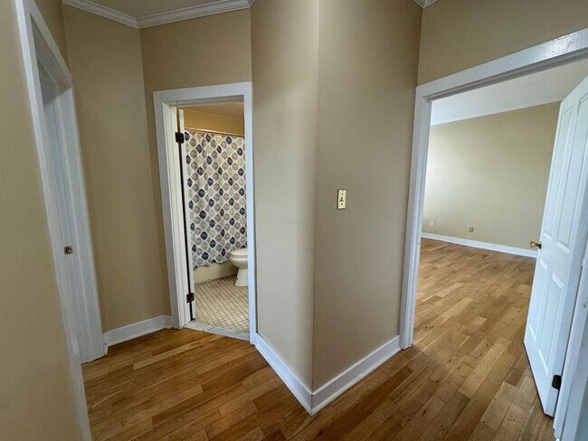 Building Photo - TWO BEDROOM CONDO in the hear of Downtown Bethlehem