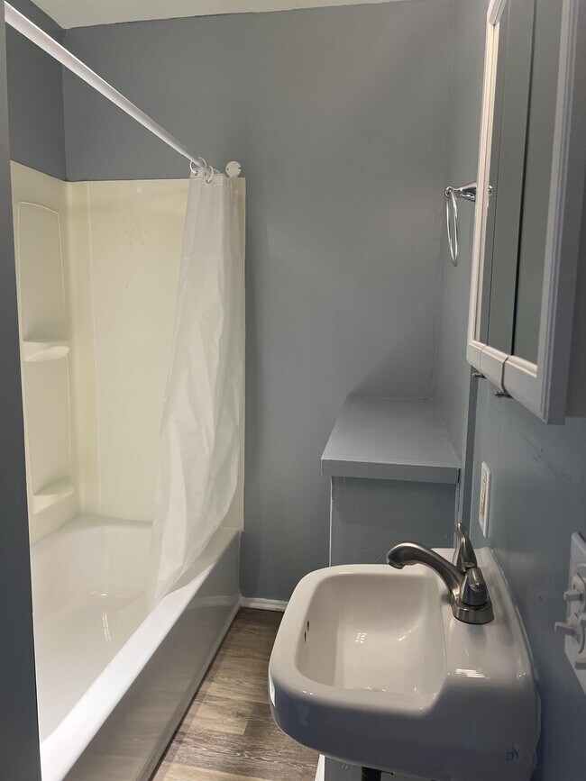 Building Photo - 269 Selye Terrace