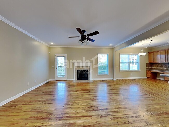 Building Photo - 111 Wynlands Dr