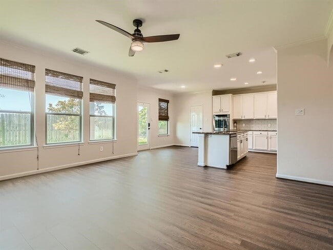 Building Photo - 21643 Manitou Falls Ln