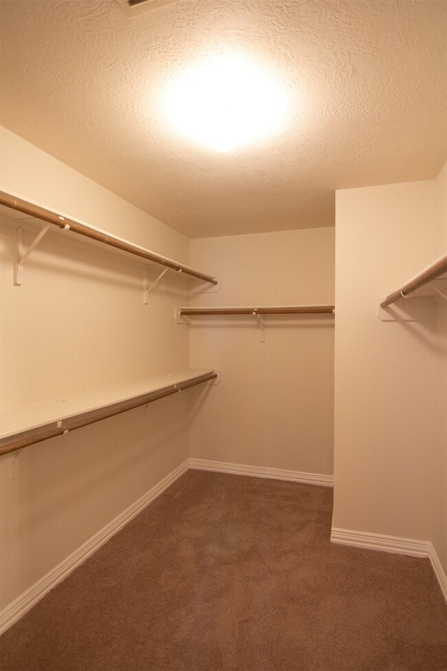 Building Photo - 12242 Kleinmeadow Dr