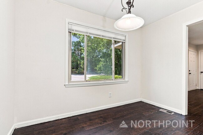 Building Photo - 236 Pleasant View Dr
