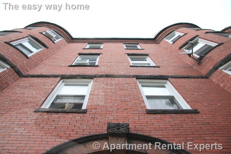 Building Photo - 119 Harvard St