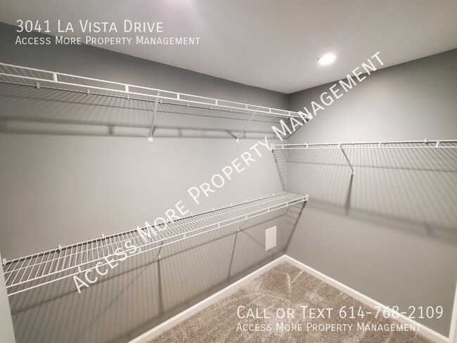 Building Photo - 3041 La Vista Dr