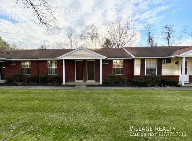 Building Photo - 302 N Walnut St