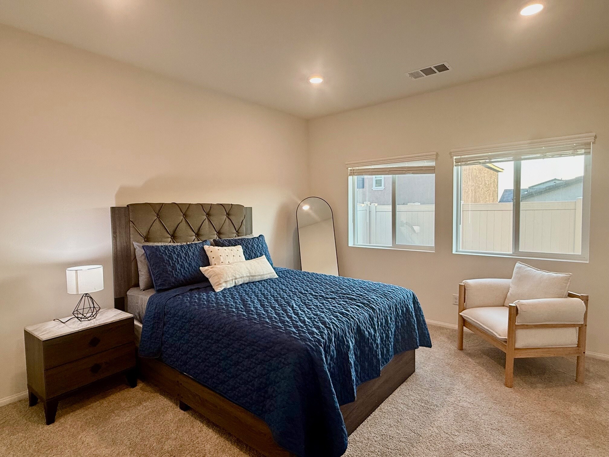 master bedroom - 13895 Vantage St