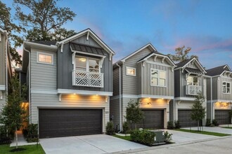 Building Photo - 5208 Amber St