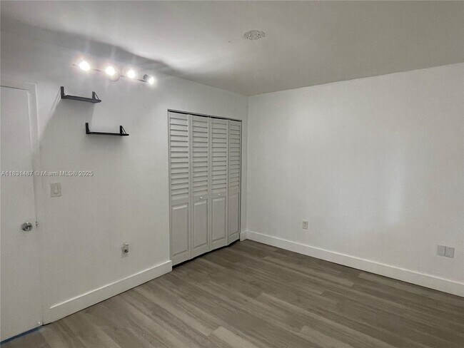 Building Photo - 8025 SW 107th Ave