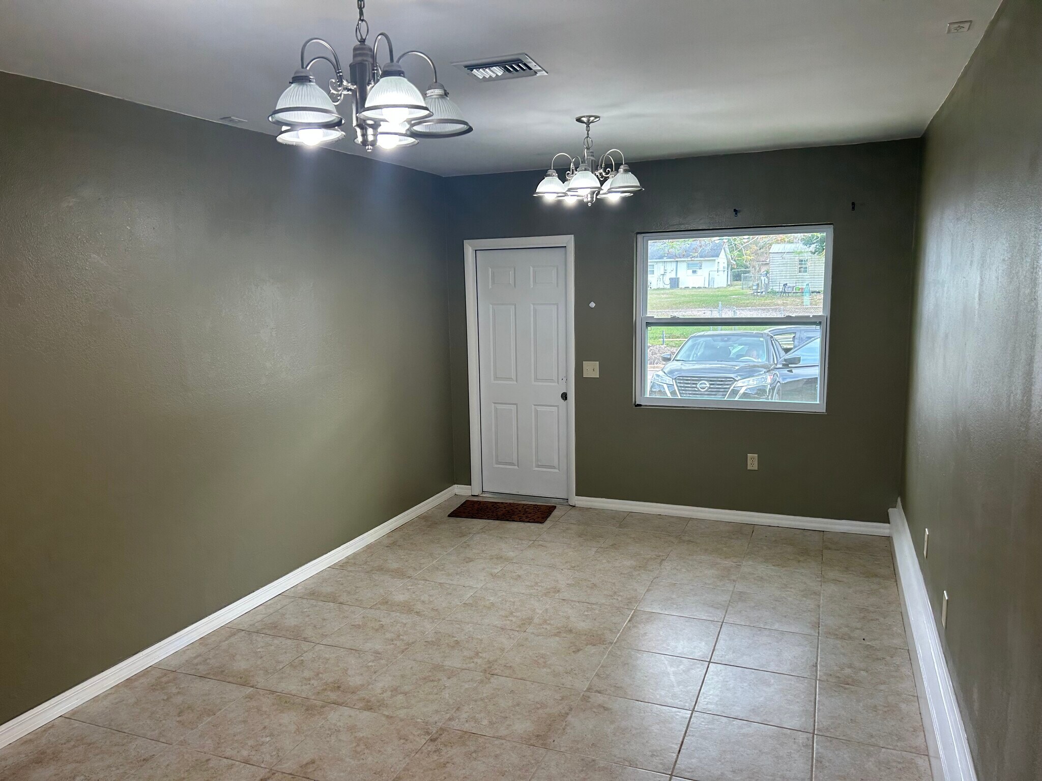 Large home office - 134 Burns Ave