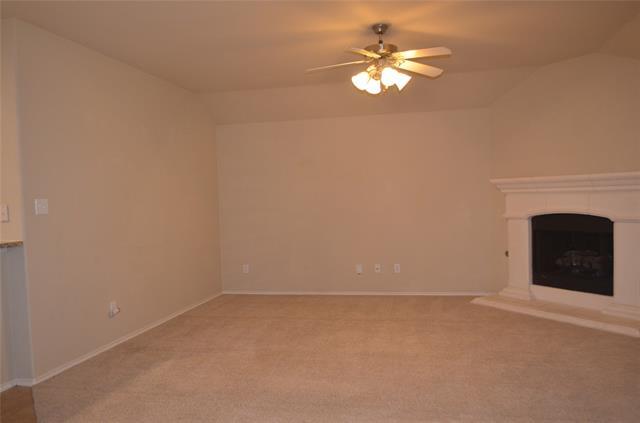 Building Photo - 9604 Sleepy Hollow Dr
