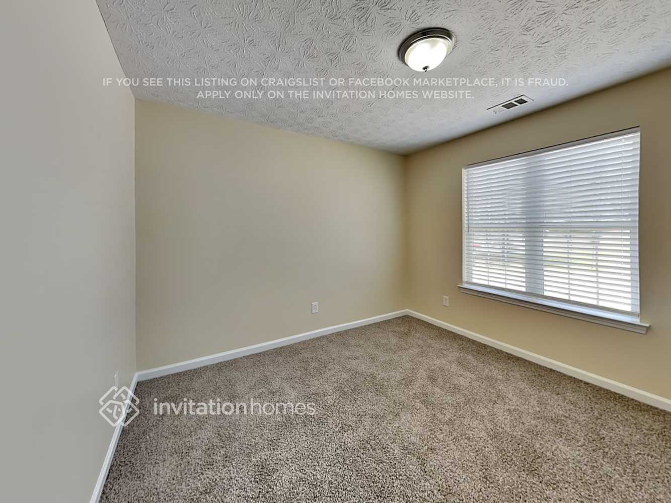 Building Photo - 306 Brookside Dr