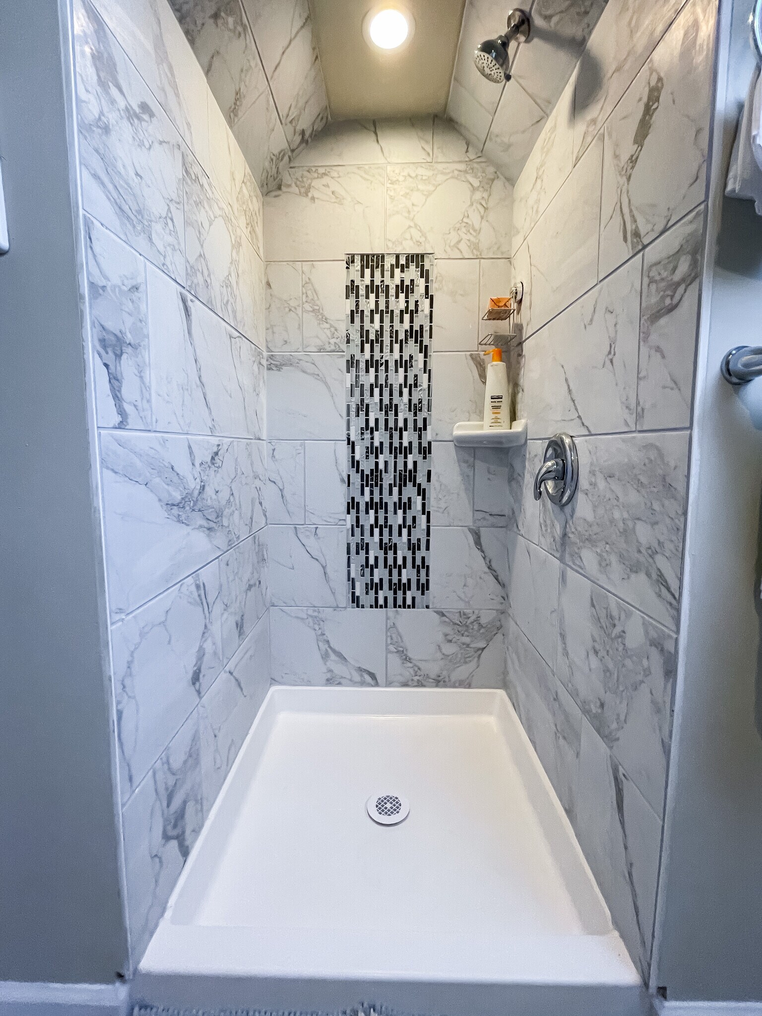 Building Photo - 1701 Spence St