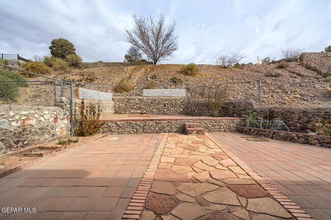 Building Photo - 7413 Le Conte Dr