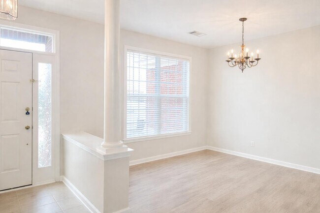 Building Photo - 9524 Helmsley Cir