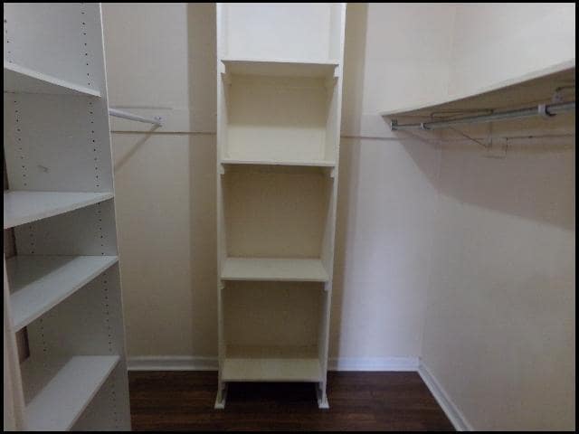 Building Photo - 39 Oak Forest Loop