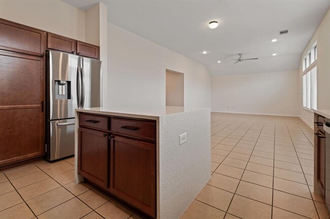 Building Photo - 16422 Sheffield Run Dr