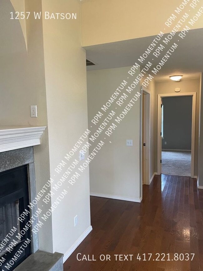 Building Photo - 1257 W Batson-