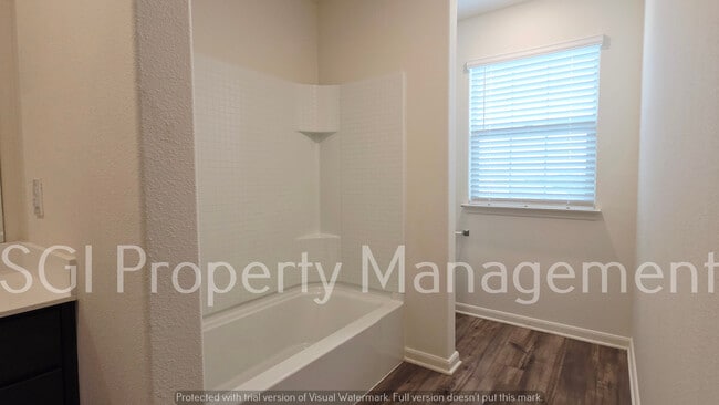 Building Photo - 744 Keeneland Dr