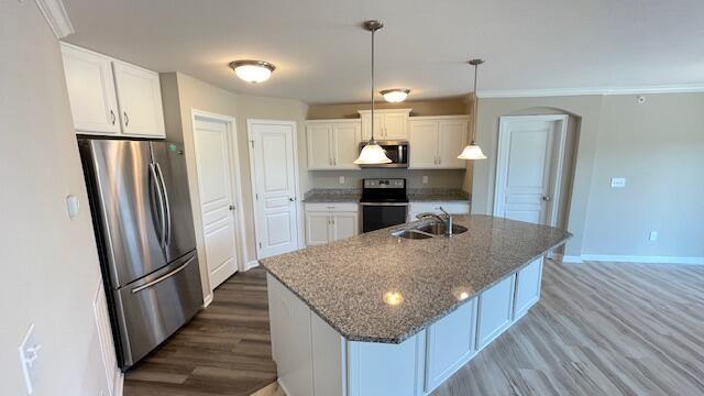 Building Photo - 854 Yorkshire Dr