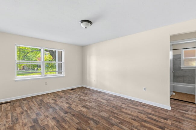 Building Photo - 1707 Valley Forge Way