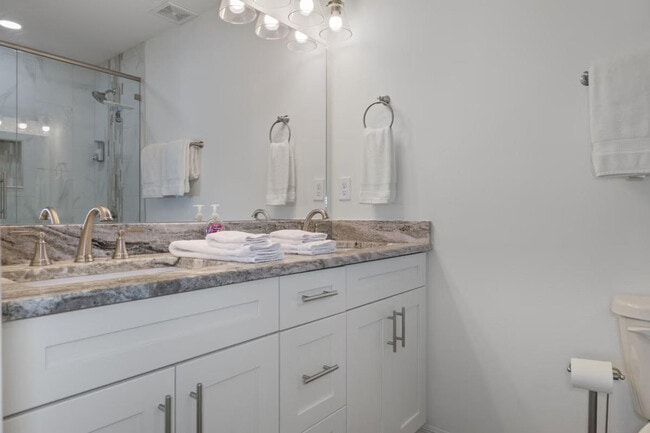 Building Photo - 4860 S Tromp Lp