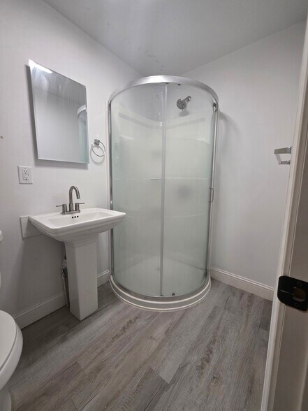 Building Photo - 144 Shenandoah Ln