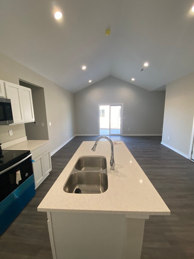 Building Photo - 3239 N Cedar Downs Ln