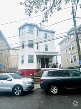 Building Photo - 8 Hymer St