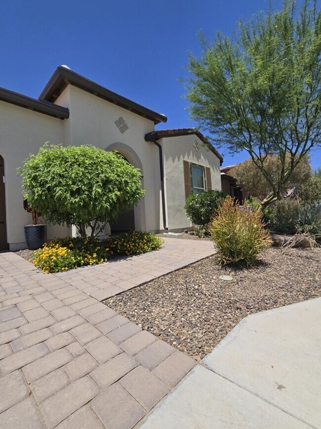 Building Photo - 35532 N Sunset Trail