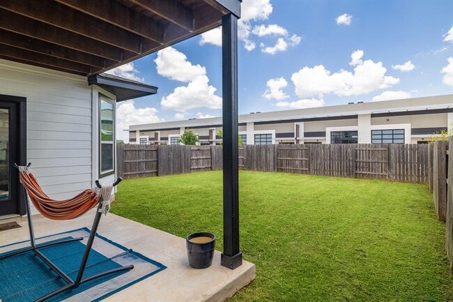 Building Photo - 5317 Gooding Dr