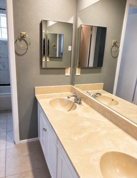 Building Photo - 10518 Quail Ridge Ln