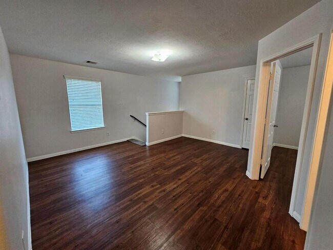 Building Photo - 6014 Brenwood Trails Ln