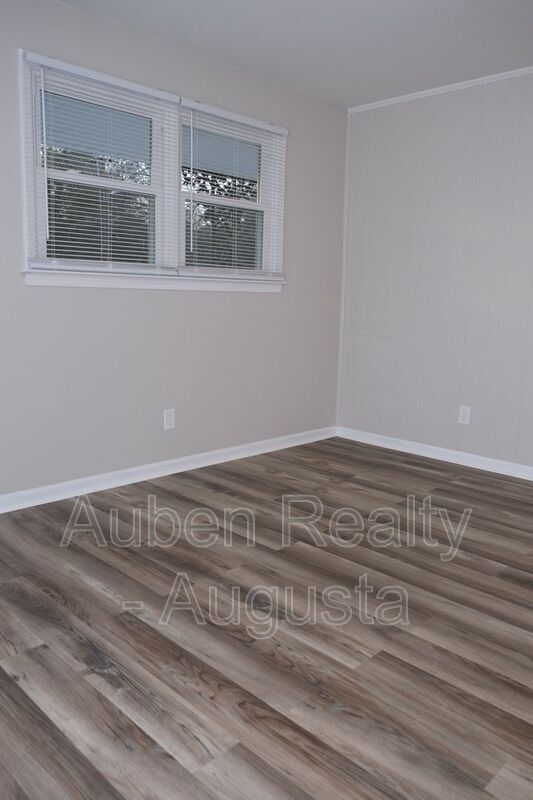 Building Photo - 1602 Johns Rd