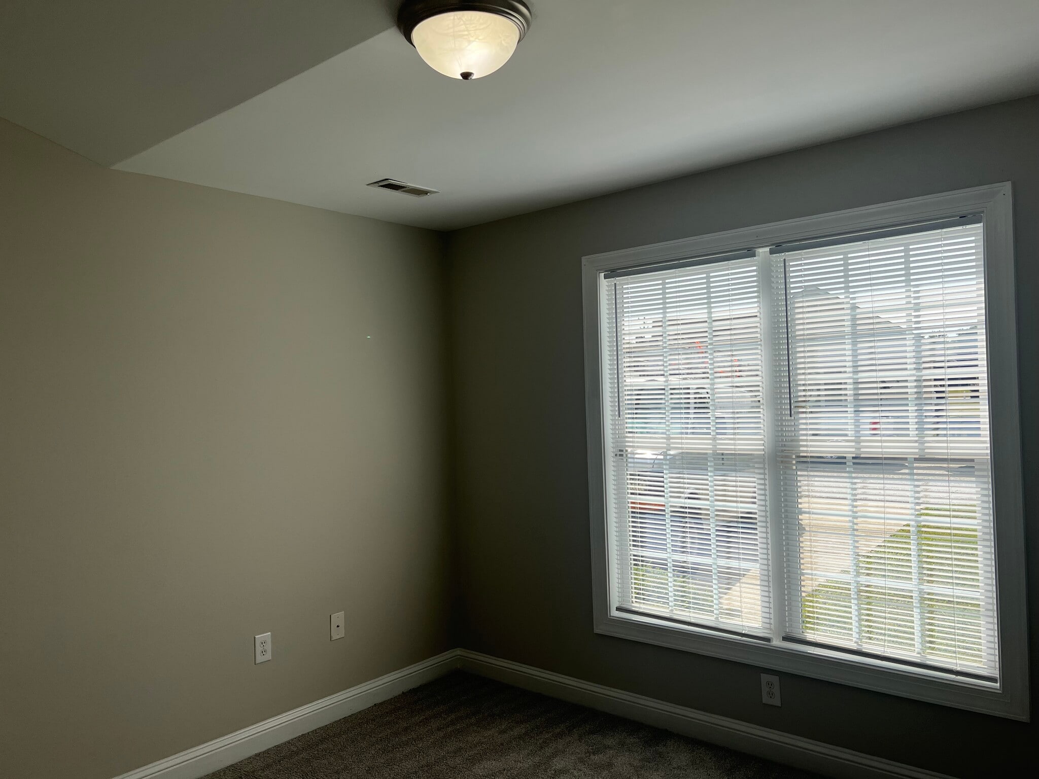 Building Photo - 1108 Crescent Meadows Dr