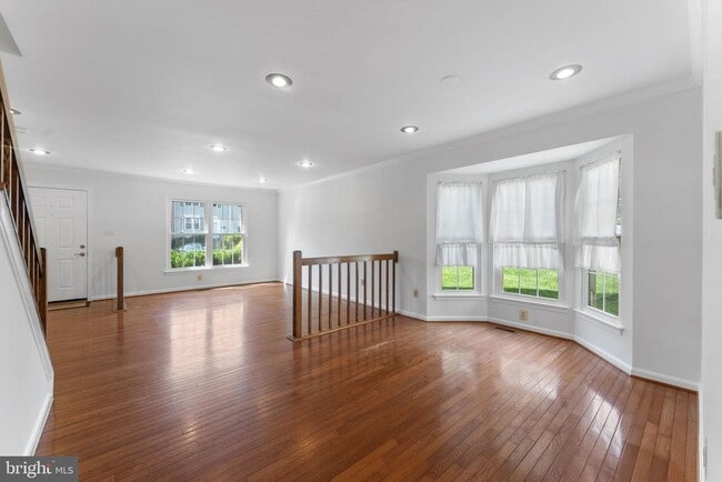 Building Photo - 14164 Compton Valley Way