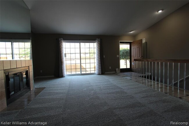 Building Photo - 40053 Crosswinds Rd