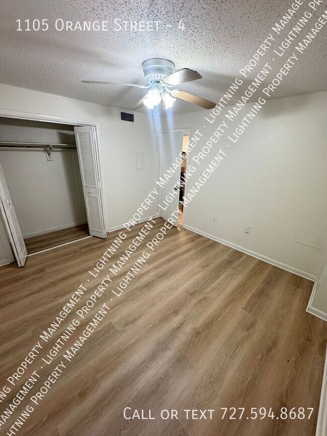 Building Photo - 1105 E Orange St